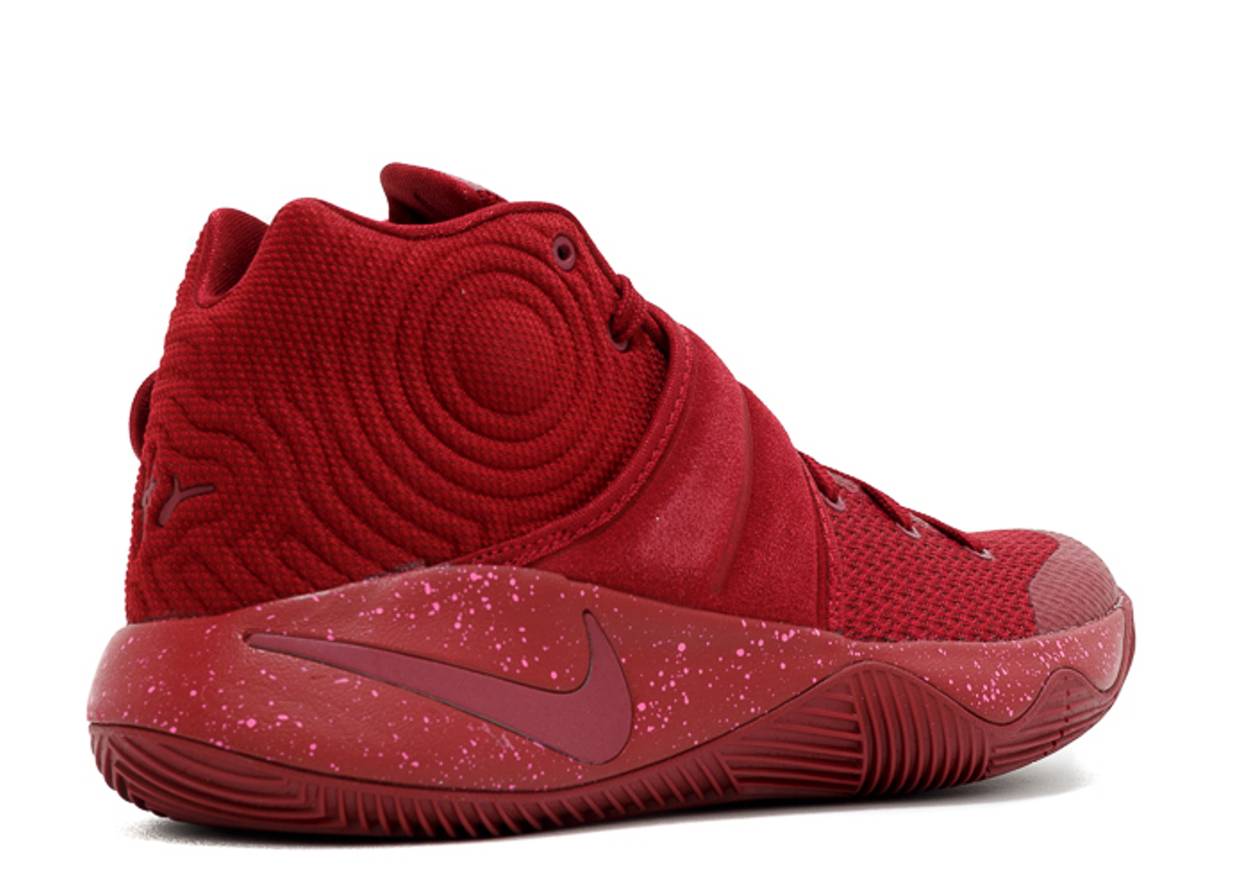 NIKE KYRIE 2 'RED VELVET' â Soleciety