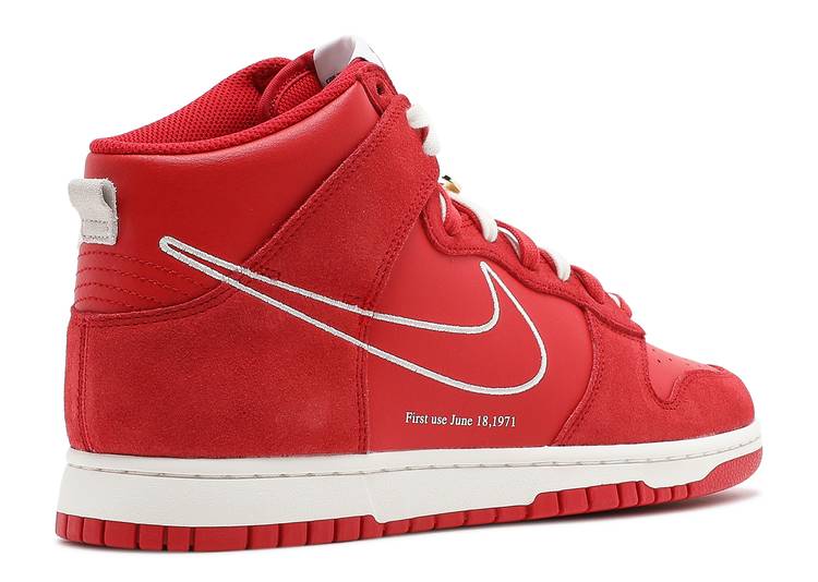 NIKE DUNK HIGH SE 'FIRST USE PACK - UNIVERSITY RED'